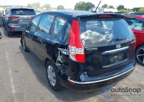 2010 Hyundai Elantra Touring Gls from USA, damaged, VIN KMHDB8AE9AU072647